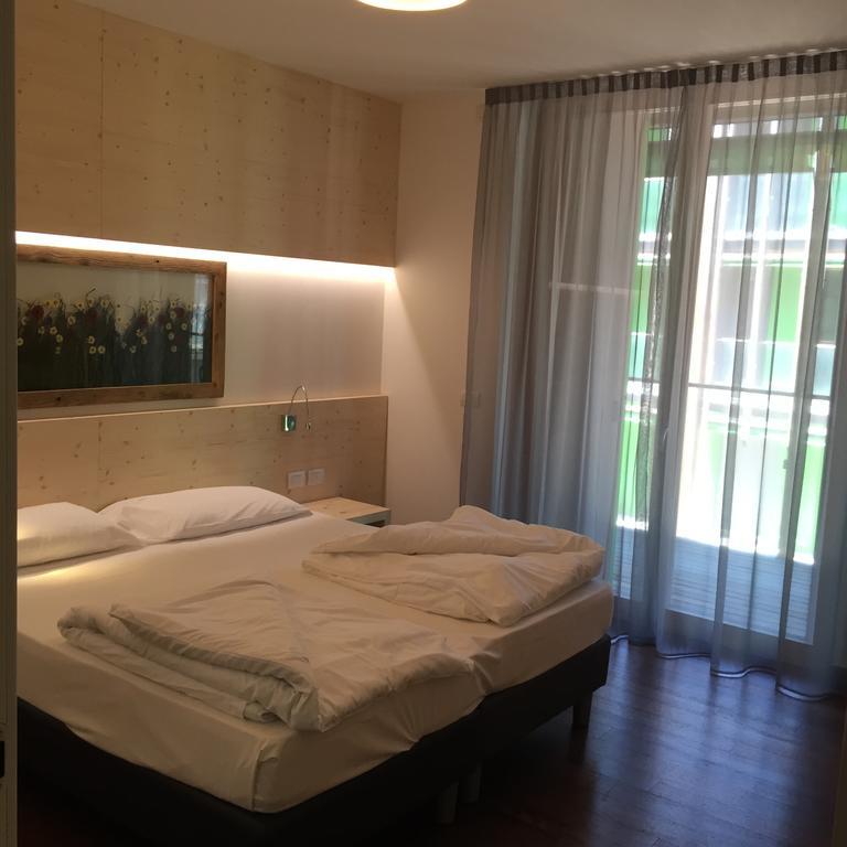 Komodo Short Stay Apartments 特伦托 外观 照片